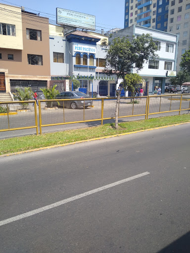 Escultura Javier Diez Canseco Cusneros