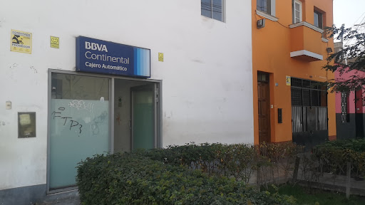 Cajero BBVA - ESTACIONAMIENTO BREÑA