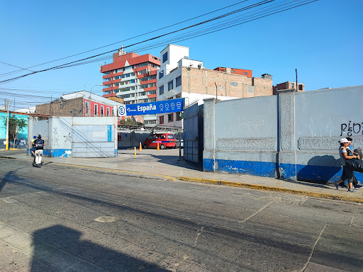 Estacionamiento España