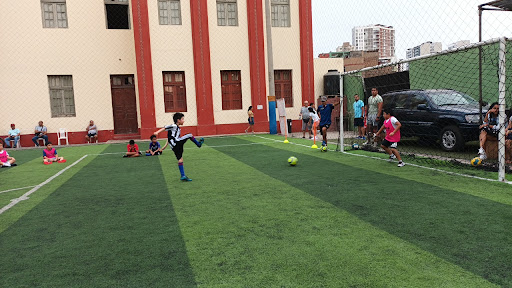 Academia de Fútbol DIEKA - Sede Pueblo Libre