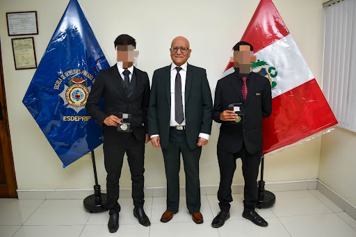 ESCUELA DE DETECTIVES PRIVADOS DEL PERÚ