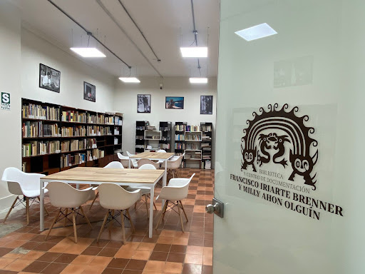 Biblioteca y Centro de Documentación “Francisco Iriarte Brenner y Milly Ahón Olguín